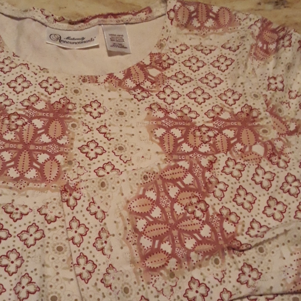 Announcements Maternity top